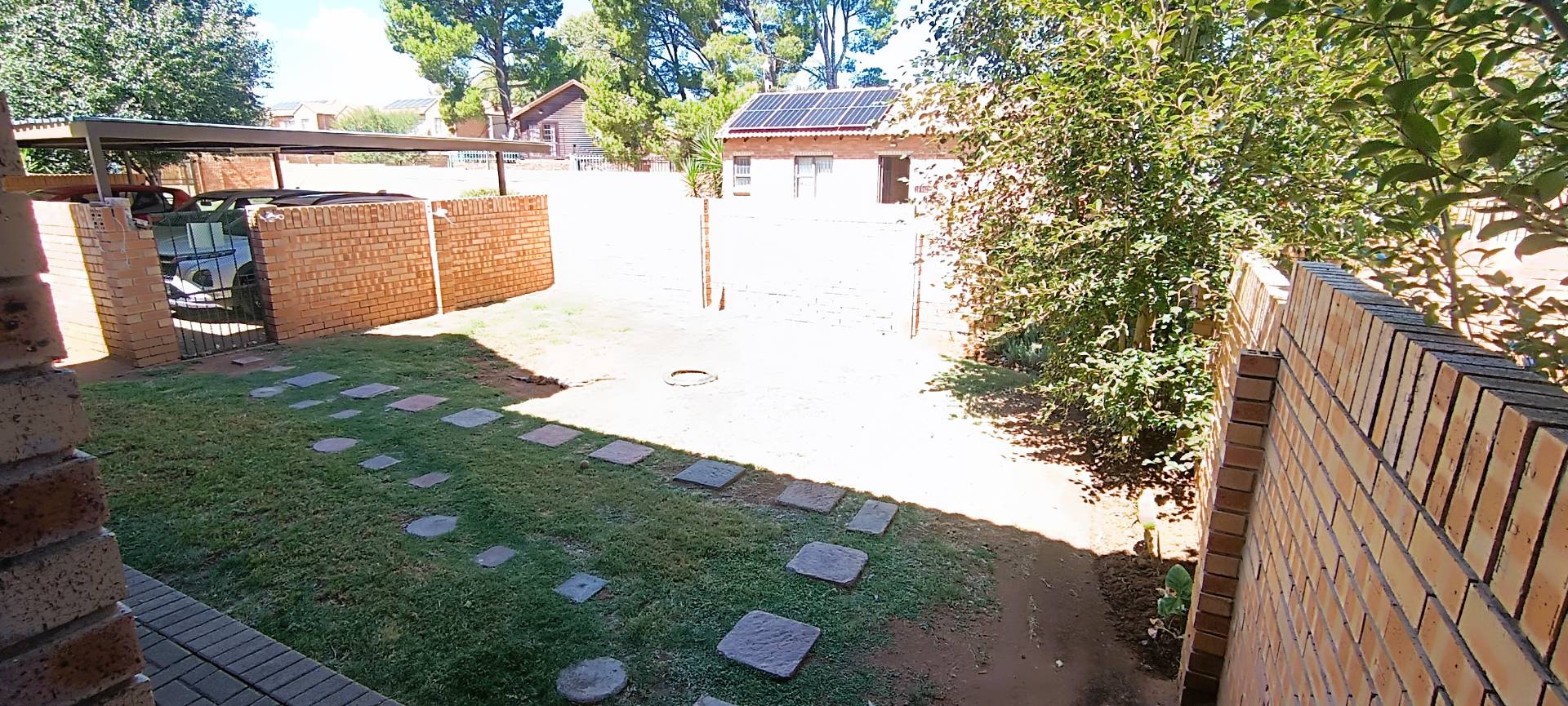 2 Bedroom Property for Sale in Langenhovenpark Free State